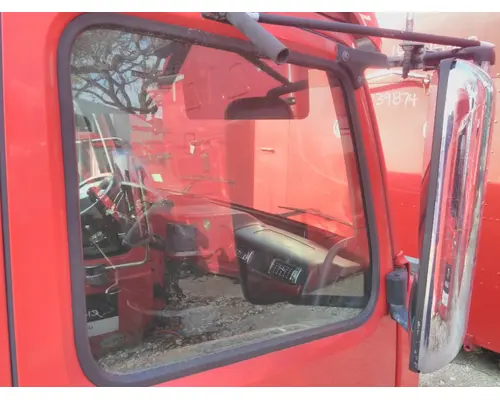 VOLVO VNL GLASS, DOOR, FRONT
