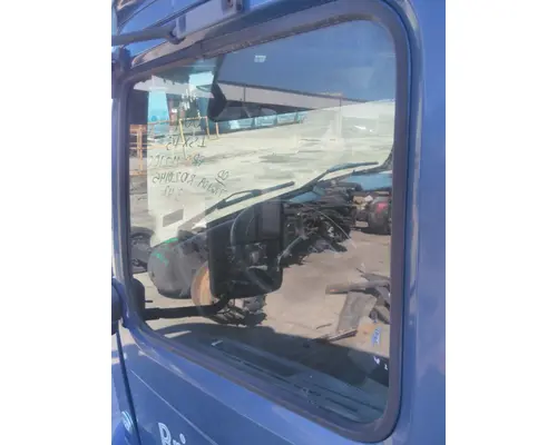 VOLVO VNL GLASS, DOOR, FRONT