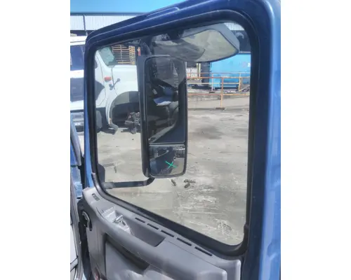 VOLVO VNL GLASS, DOOR, FRONT