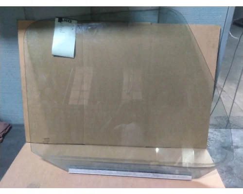 VOLVO VNL GLASS, DOOR, FRONT