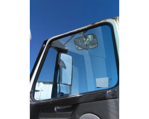VOLVO VNL GLASS, DOOR, FRONT