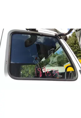 VOLVO VNL GLASS, DOOR, FRONT