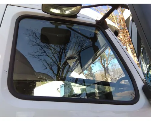 VOLVO VNL GLASS, DOOR, FRONT