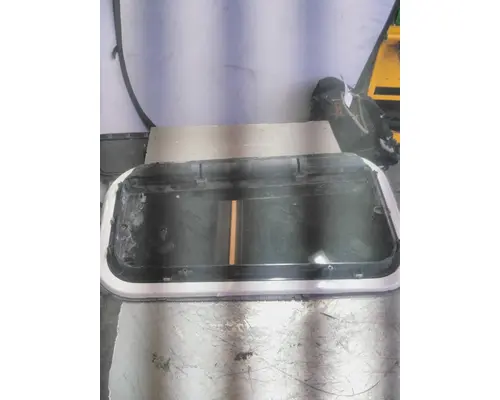 VOLVO VNL GLASS, SLEEPER