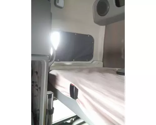 VOLVO VNL GLASS, SLEEPER
