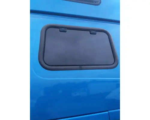 VOLVO VNL GLASS, SLEEPER