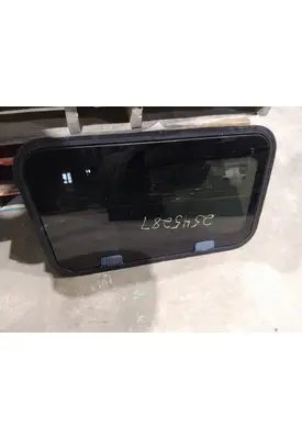 VOLVO VNL GLASS, SLEEPER