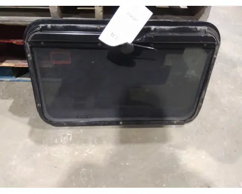 VOLVO VNL GLASS, SLEEPER