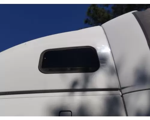 VOLVO VNL GLASS, SLEEPER