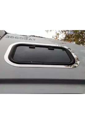 VOLVO VNL GLASS, SLEEPER