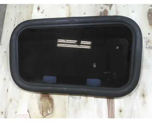 VOLVO VNL GLASS, SLEEPER