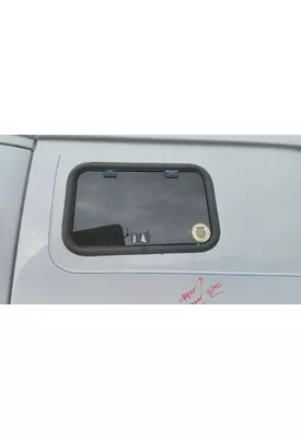 VOLVO VNL GLASS, SLEEPER