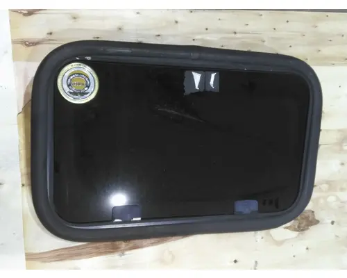 VOLVO VNL GLASS, SLEEPER