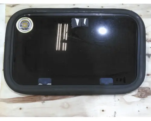 VOLVO VNL GLASS, SLEEPER