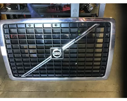 VOLVO VNL GRILLE