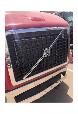 VOLVO VNL Grille