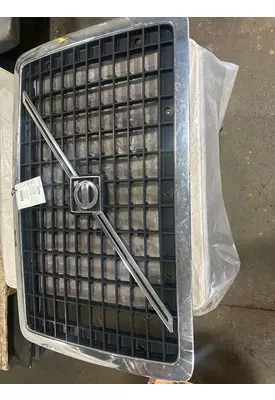 VOLVO VNL Grille