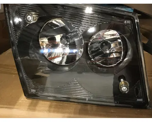 VOLVO VNL HEADLAMP - FOG