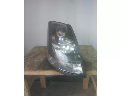 VOLVO VNL HEADLAMP ASSEMBLY