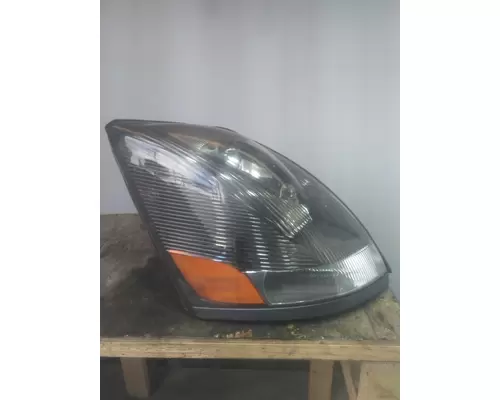 VOLVO VNL HEADLAMP ASSEMBLY