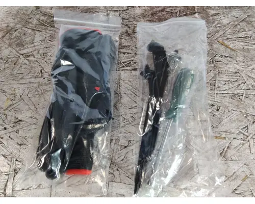 VOLVO VNL HEADLAMP ASSEMBLY