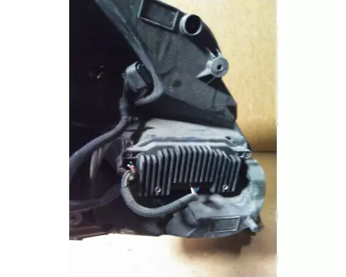 VOLVO VNL HEADLAMP ASSEMBLY