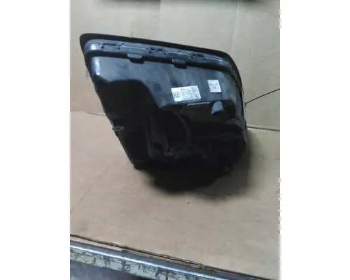 VOLVO VNL HEADLAMP ASSEMBLY