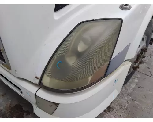 VOLVO VNL HEADLAMP ASSEMBLY