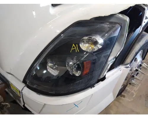 VOLVO VNL HEADLAMP ASSEMBLY