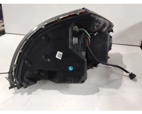 VOLVO VNL HEADLAMP ASSEMBLY