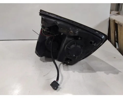 VOLVO VNL HEADLAMP ASSEMBLY