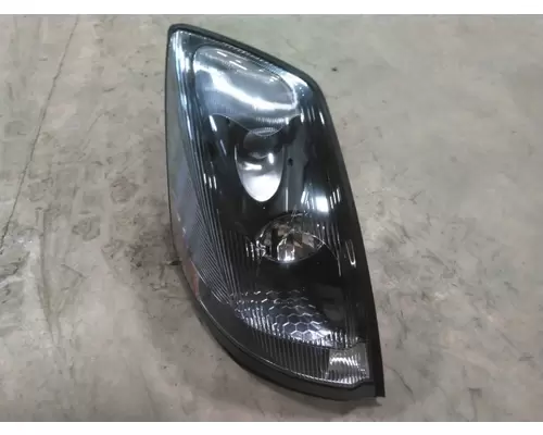 VOLVO VNL HEADLAMP ASSEMBLY