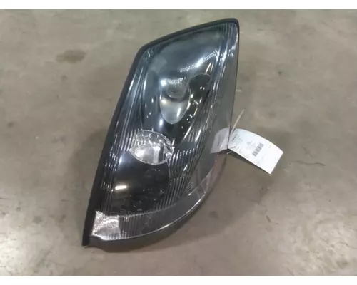 VOLVO VNL HEADLAMP ASSEMBLY