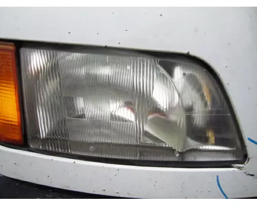 VOLVO VNL HEADLAMP ASSEMBLY