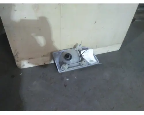 VOLVO VNL HEADLAMP ASSEMBLY