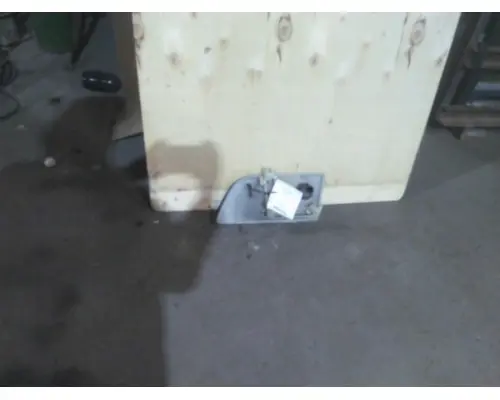 VOLVO VNL HEADLAMP ASSEMBLY