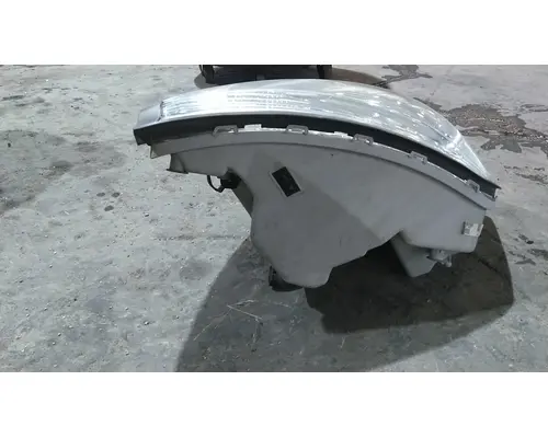 VOLVO VNL HEADLAMP ASSEMBLY