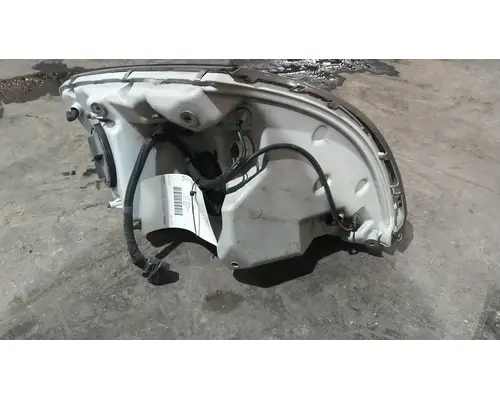 VOLVO VNL HEADLAMP ASSEMBLY