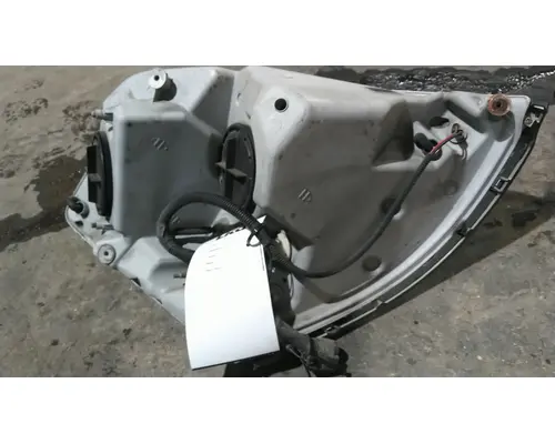 VOLVO VNL HEADLAMP ASSEMBLY