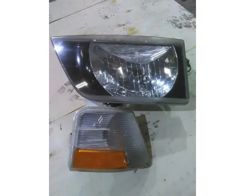 VOLVO VNL HEADLAMP ASSEMBLY