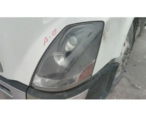VOLVO VNL HEADLAMP ASSEMBLY