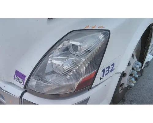 VOLVO VNL HEADLAMP ASSEMBLY