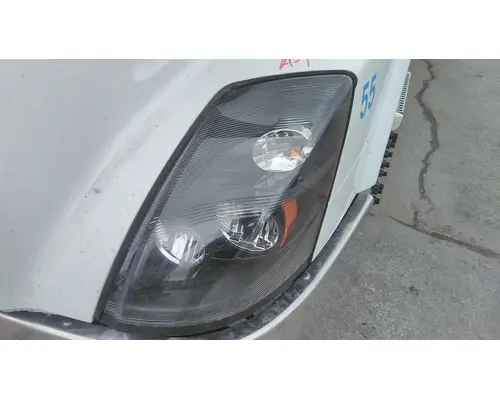 VOLVO VNL HEADLAMP ASSEMBLY