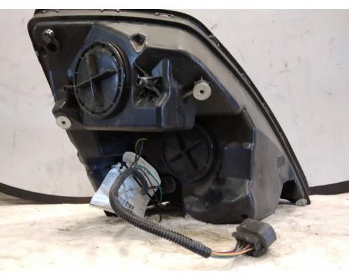VOLVO VNL HEADLAMP ASSEMBLY