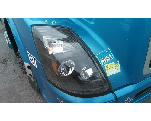 VOLVO VNL HEADLAMP ASSEMBLY