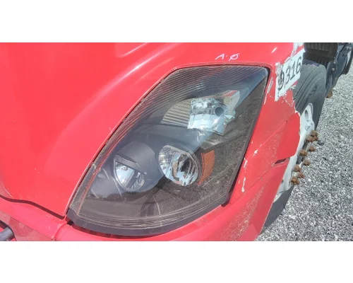 VOLVO VNL HEADLAMP ASSEMBLY