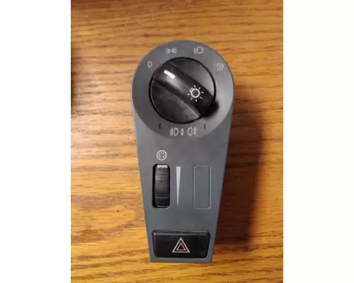 VOLVO VNL HEADLAMP SWITCH