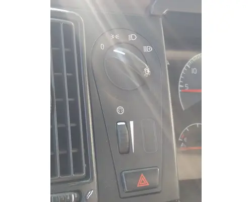 VOLVO VNL HEADLAMP SWITCH