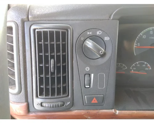 VOLVO VNL HEADLAMP SWITCH