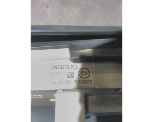 VOLVO VNL HEADLAMP SWITCH